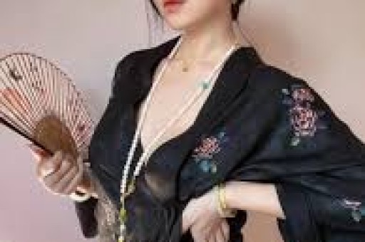 曝已婚二字喜剧男星是出轨惯犯潜规则同公司女艺人将其当P友
